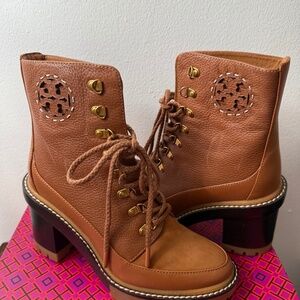 Almond apron toe Lace up Suede tongue and toe detail Pebbled leather panels at s